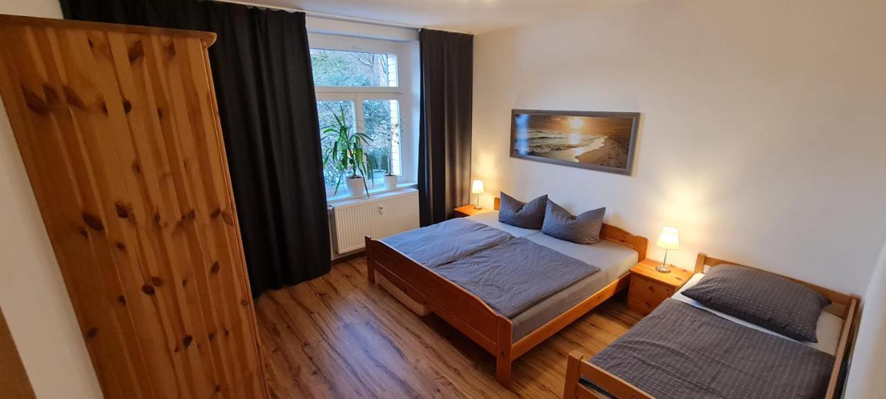 Gaestehaus Hirschstein - Hochwertige In Sehr Ruhiger Lage Direkt Am Fluss Goeltzsch Apartment