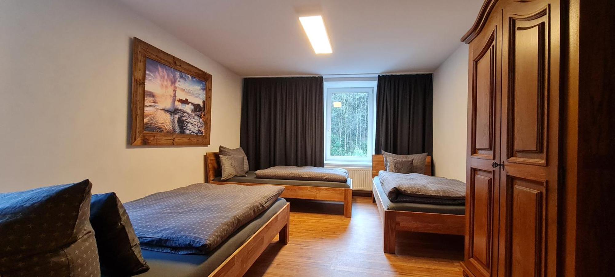 Gaestehaus Hirschstein - Hochwertige In Sehr Ruhiger Lage Direkt Am Fluss Goeltzsch *